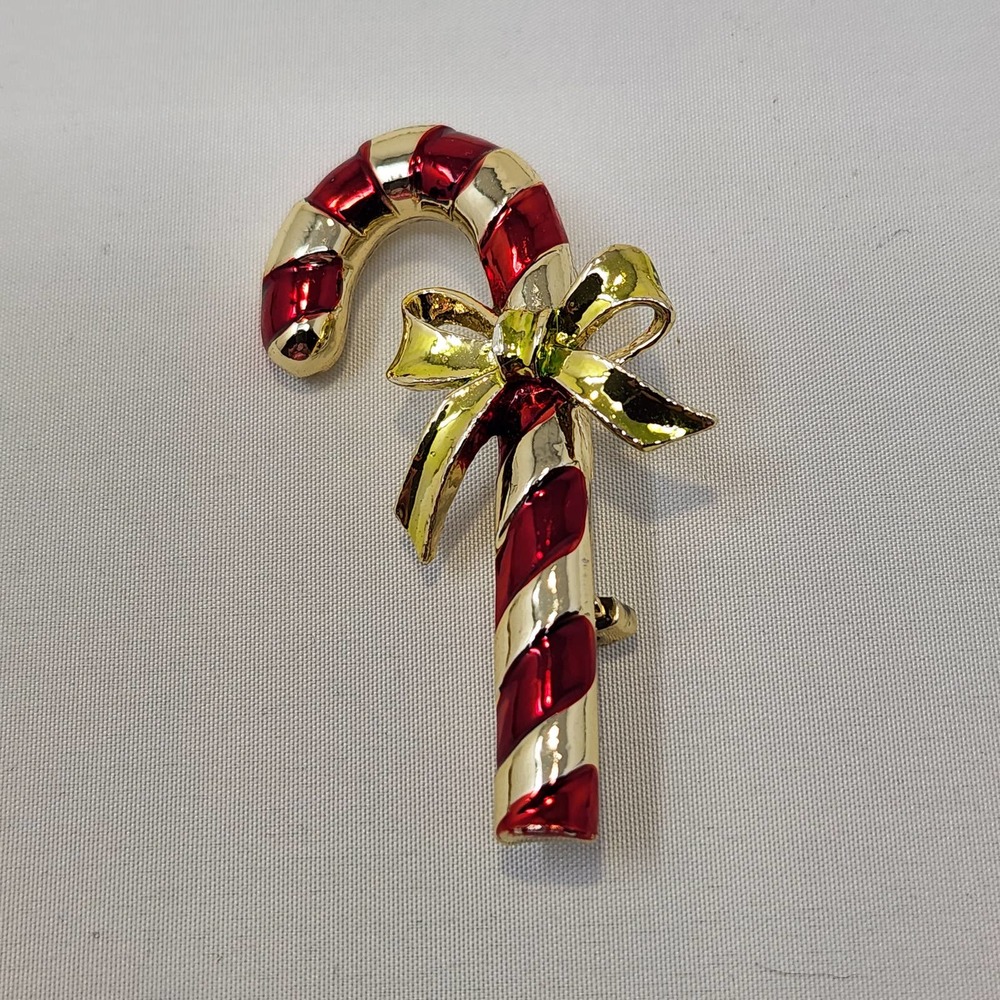 Gerrys Candy Cane Red Green Enamel Gold Tone Brooch Holiday Christmas Jewelry